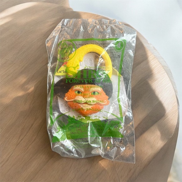 2/$20 NEW IN BAG McDonald's Happy Meal Shrek Forever After Puss In Boots Watch - Picture 3 of 4